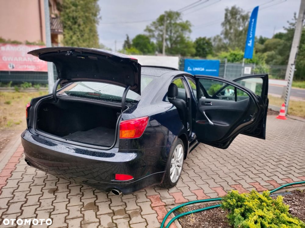 Lexus IS 250 Executive Line - 30