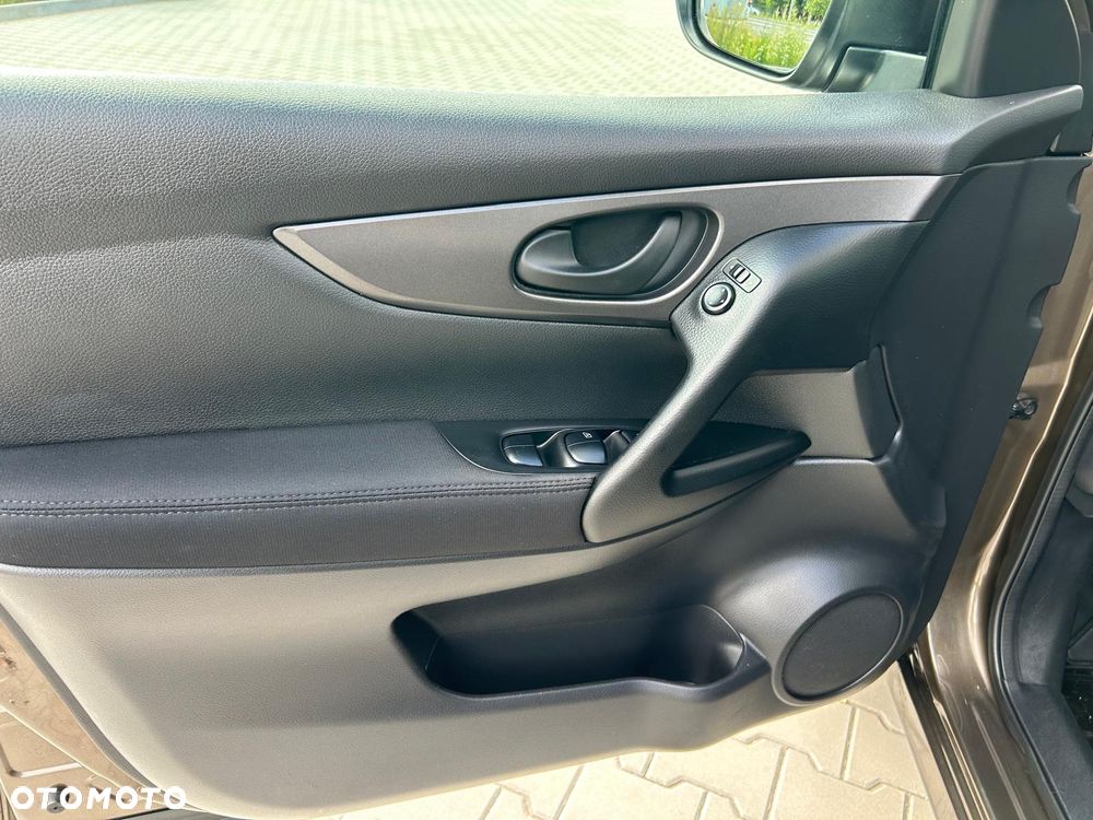 Nissan Qashqai - 11