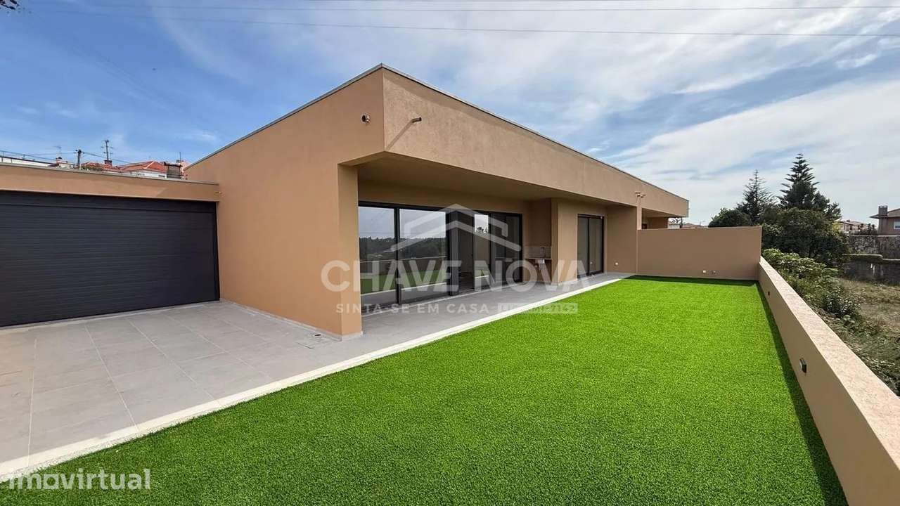 FN - 2 Moradias Térreas Geminadas, Escapães. Fase final de construção