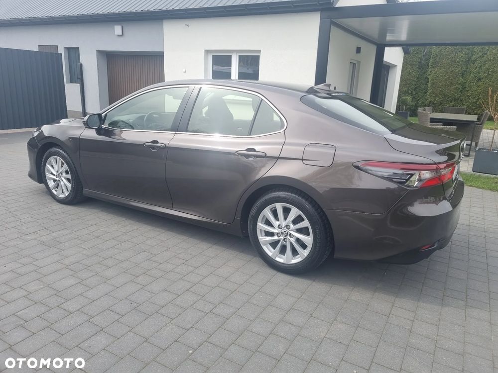 Toyota Camry 2.5 Hybrid Comfort CVT - 3
