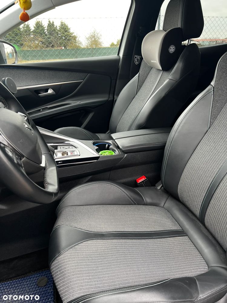 Peugeot 3008 225 e-EAT8 Allure Pack - 9