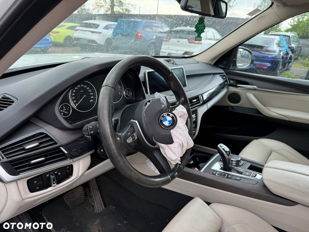 BMW X5 xDrive25d - 14