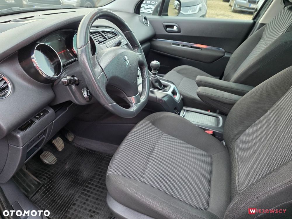 Peugeot 5008 - 13