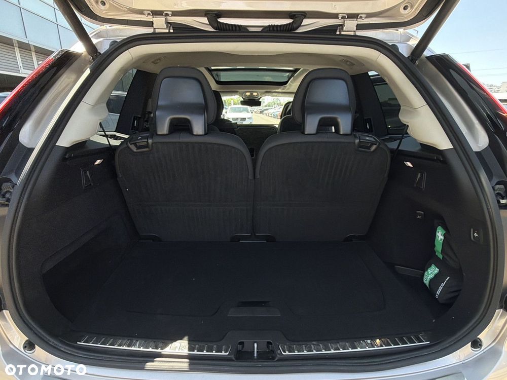 Volvo XC 90 - 31