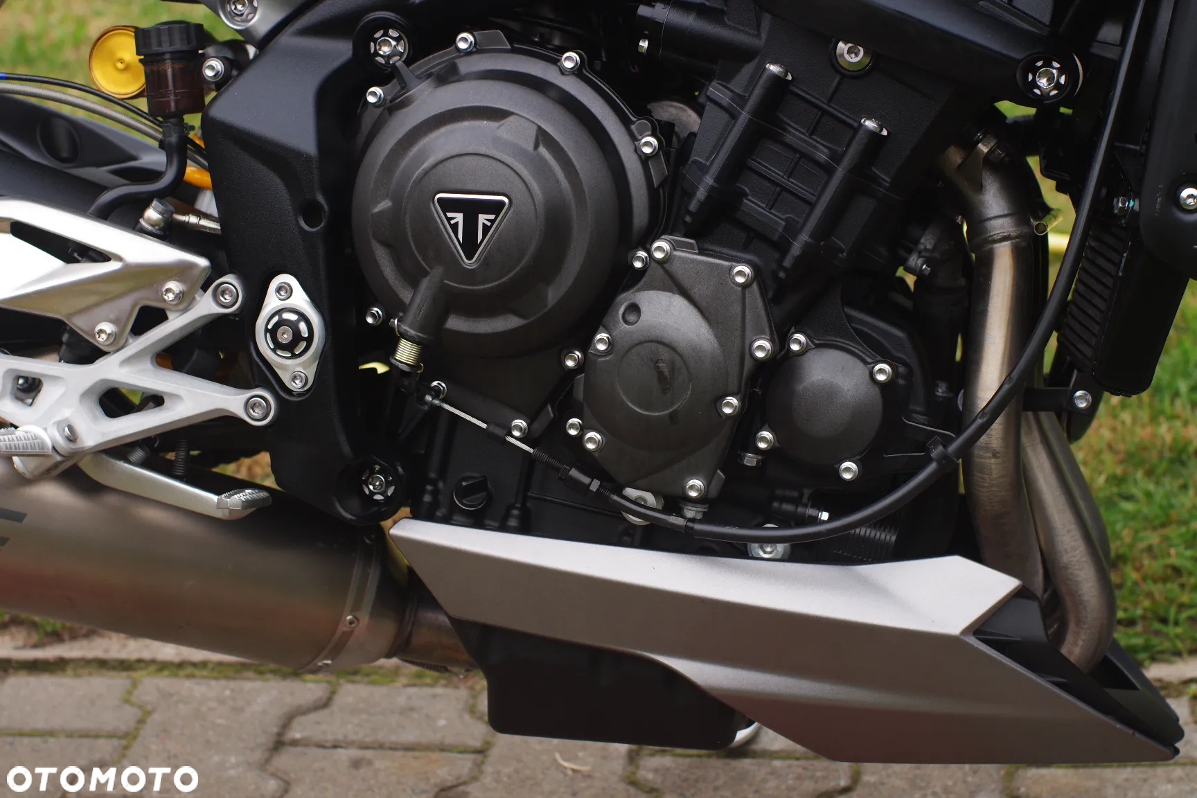 Triumph Street Triple - 22