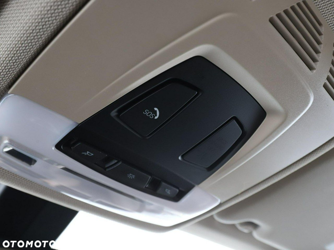 BMW Seria 3 330e Sport Line - 36