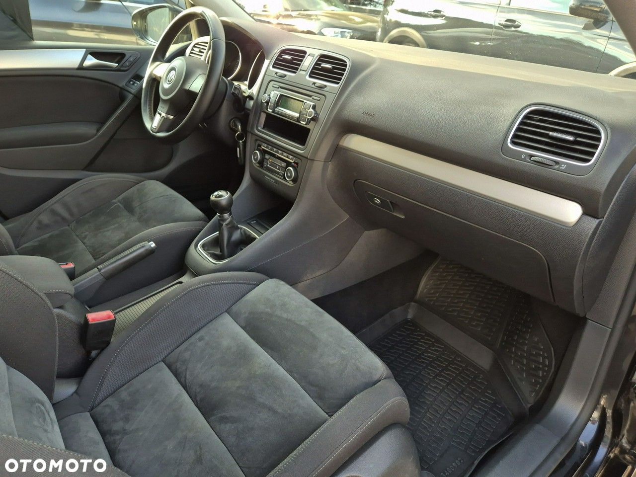 Volkswagen Golf 1.4 TSI Highline - 27