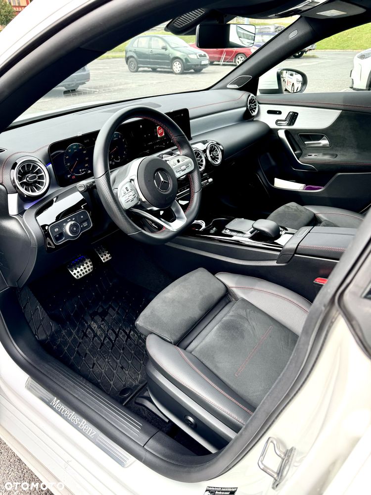 Mercedes-Benz CLA 250 AMG Line 7G-DCT - 4