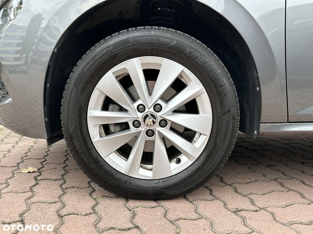 Skoda Kamiq 1.0 TSI Ambition DSG - 32