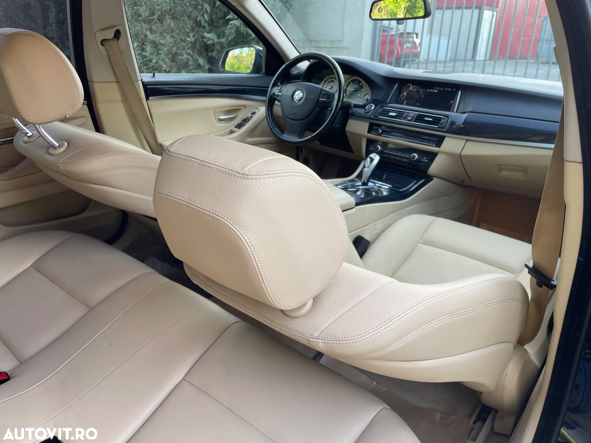 BMW Seria 5 520d Touring Aut. - 9
