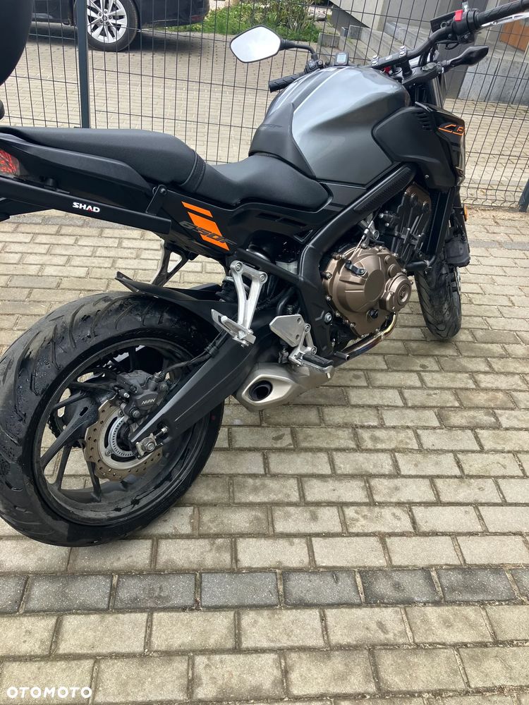 Honda CB - 4