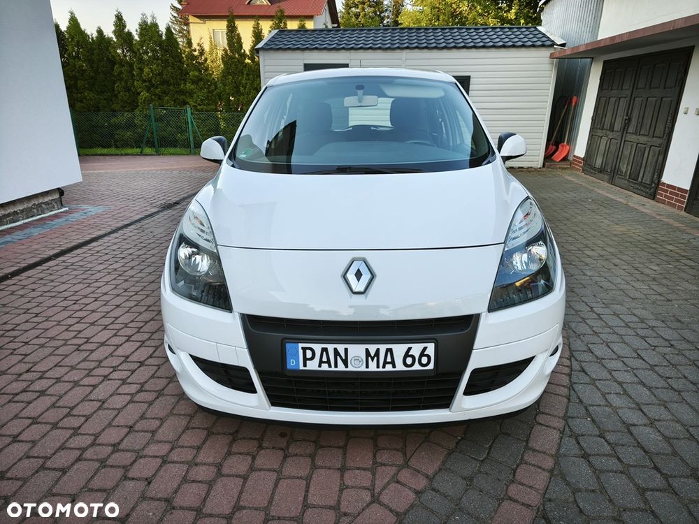 Renault Scenic 1.6 16V 110 TomTom Edition - 4