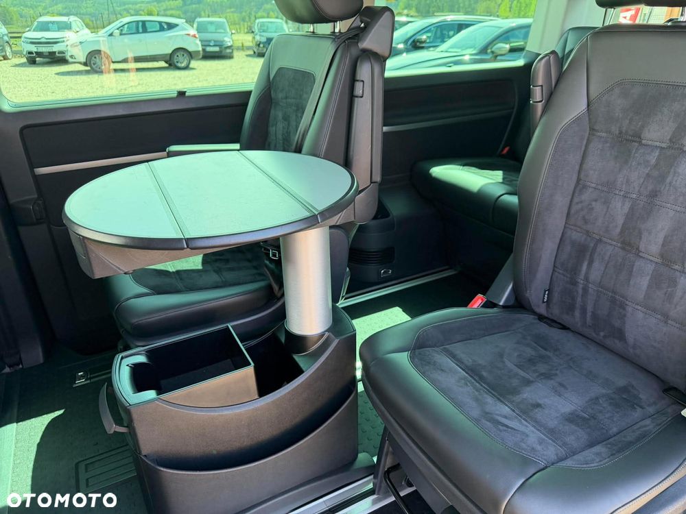 Volkswagen Multivan - 16