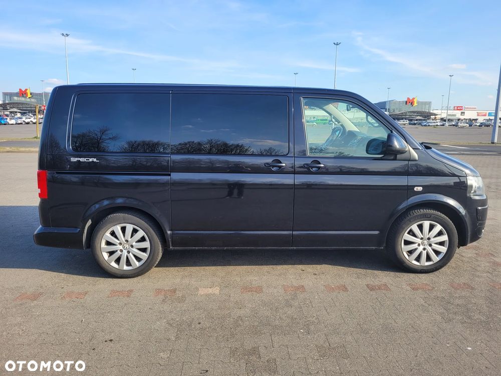 Volkswagen Multivan - 2