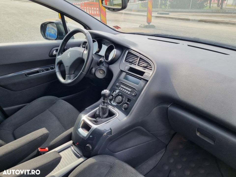 Peugeot 5008 HDI FAP 110 Allure - 6