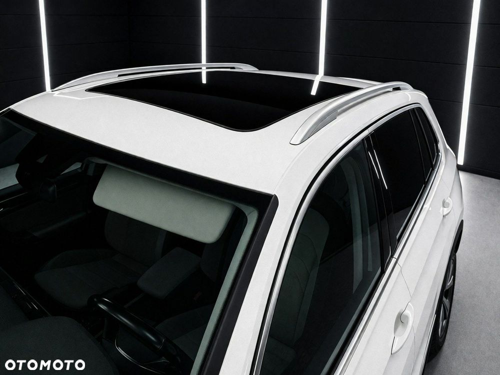 Volkswagen Tiguan - 10