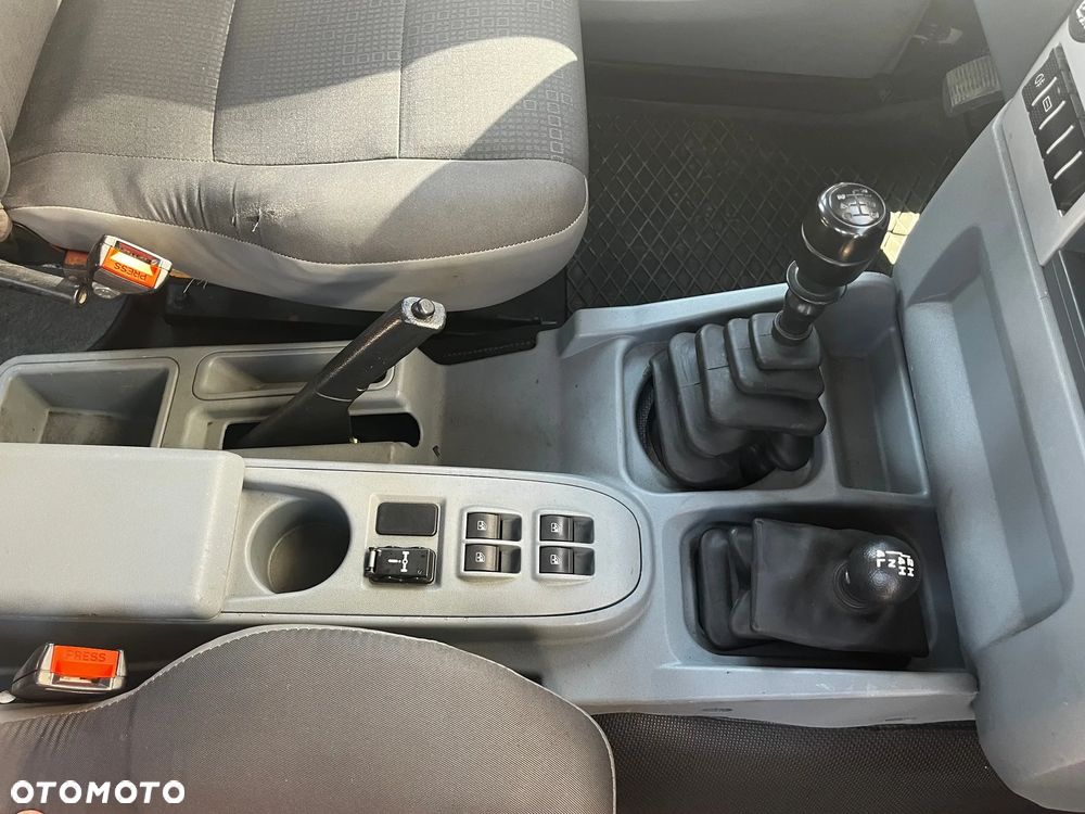 Iveco Massif 25S18 W Comfort - 13