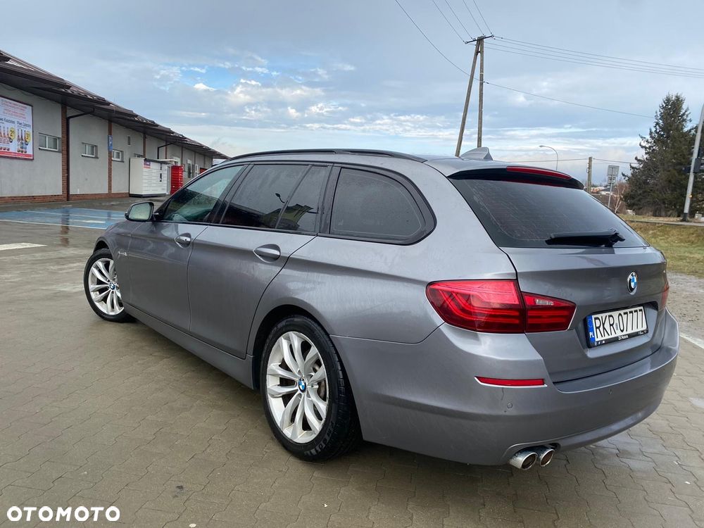 BMW Seria 5 520d xDrive Touring - 3