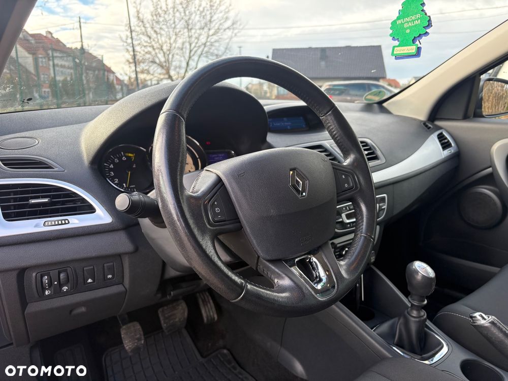 Renault Megane ENERGY TCe 115 Start & Stop LIMITED - 17