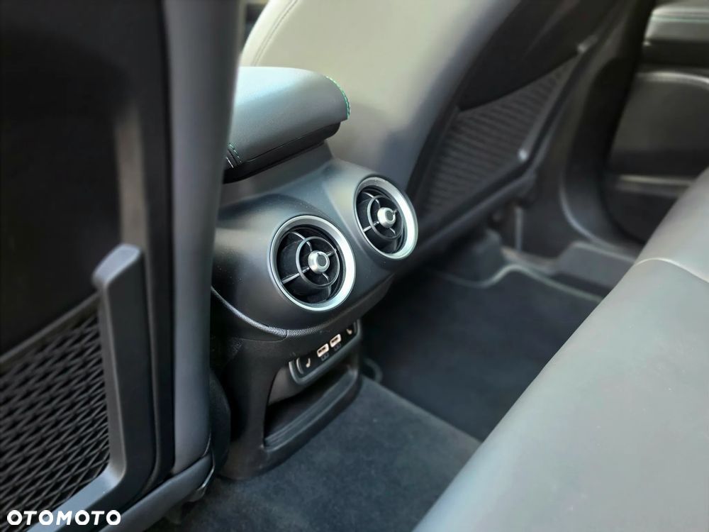 Alfa Romeo Stelvio 2.9 V6 Bi-Turbo Quadrifoglio Q4 - 31