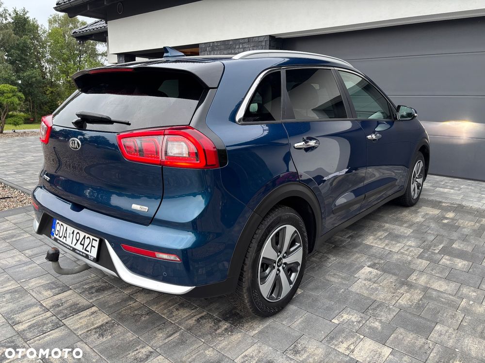 Kia Niro 1.6 GDI Hybrid L Business Line - 3
