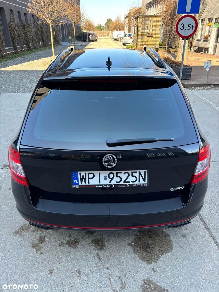 Skoda Octavia 2.0 TDI DSG RS - 12