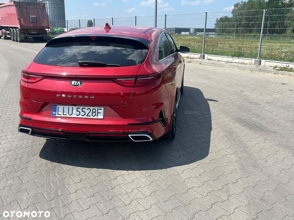 Kia ProCeed - 10