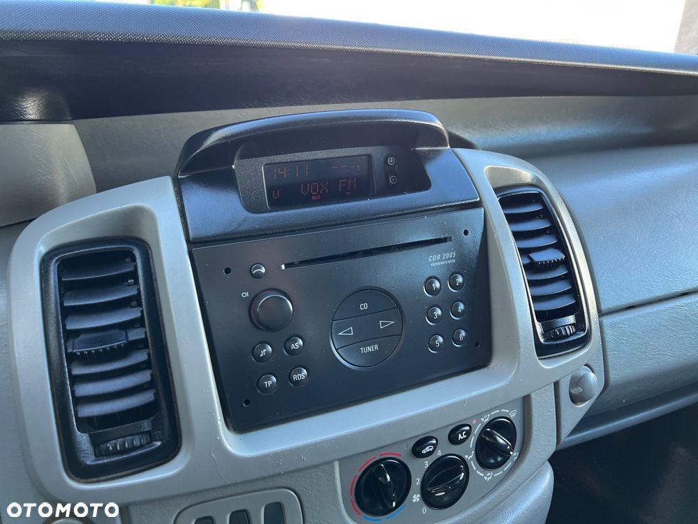 Opel Vivaro LONG - 7