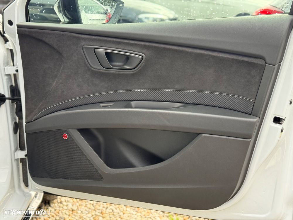 SEAT Leon 2.0 TSI OPF DSG Cupra Edition Carbon - 34