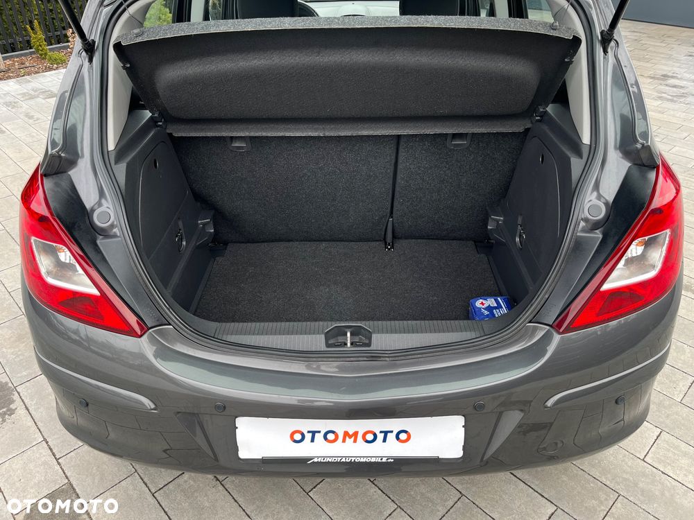 Opel Corsa 1.2 16V Enjoy - 8