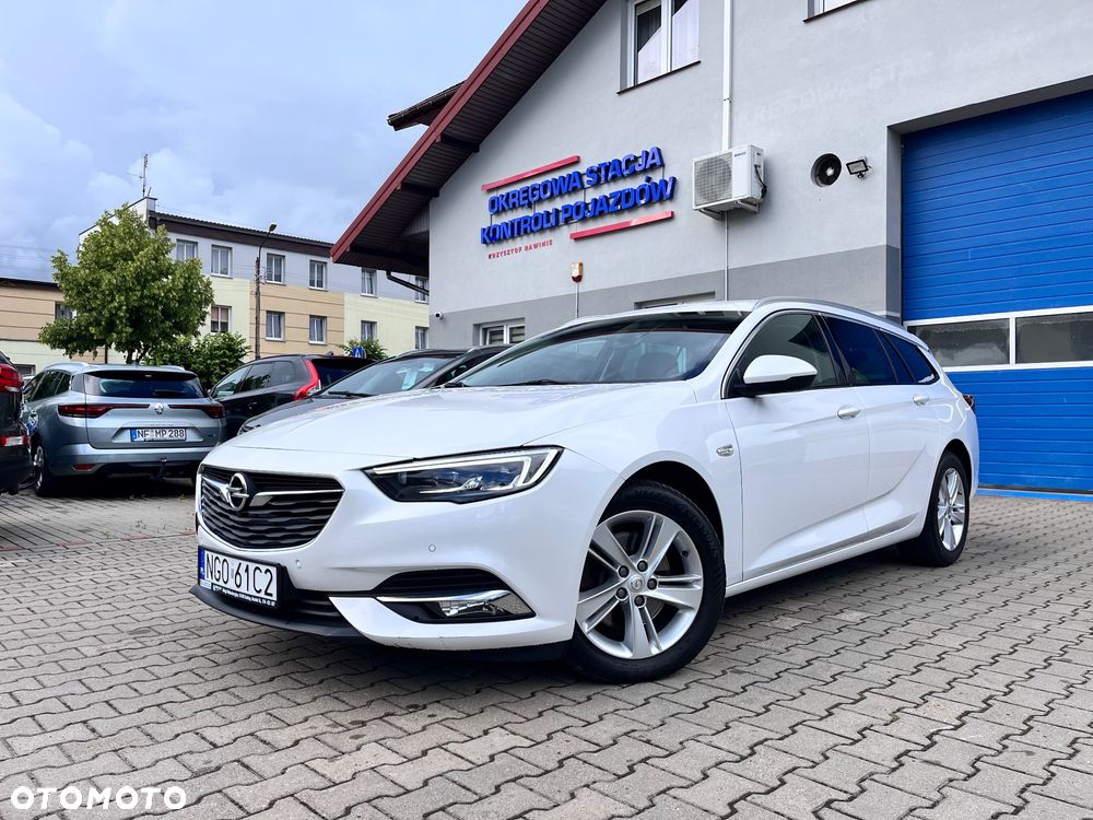 Opel Insignia - 1