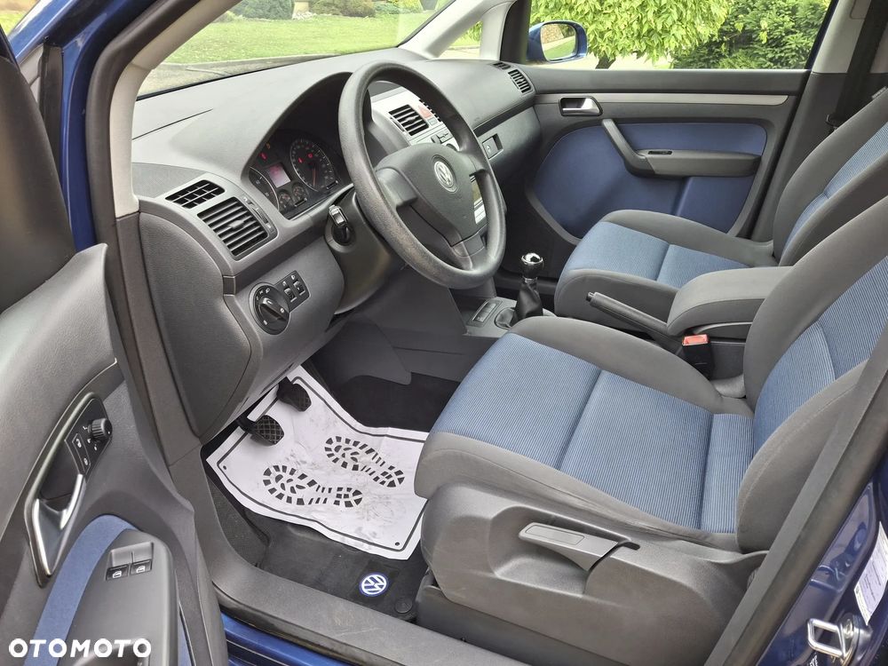 Volkswagen Touran 1.6 Basis - 10