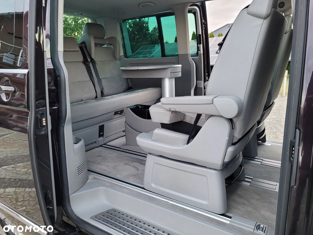 Volkswagen Multivan - 15