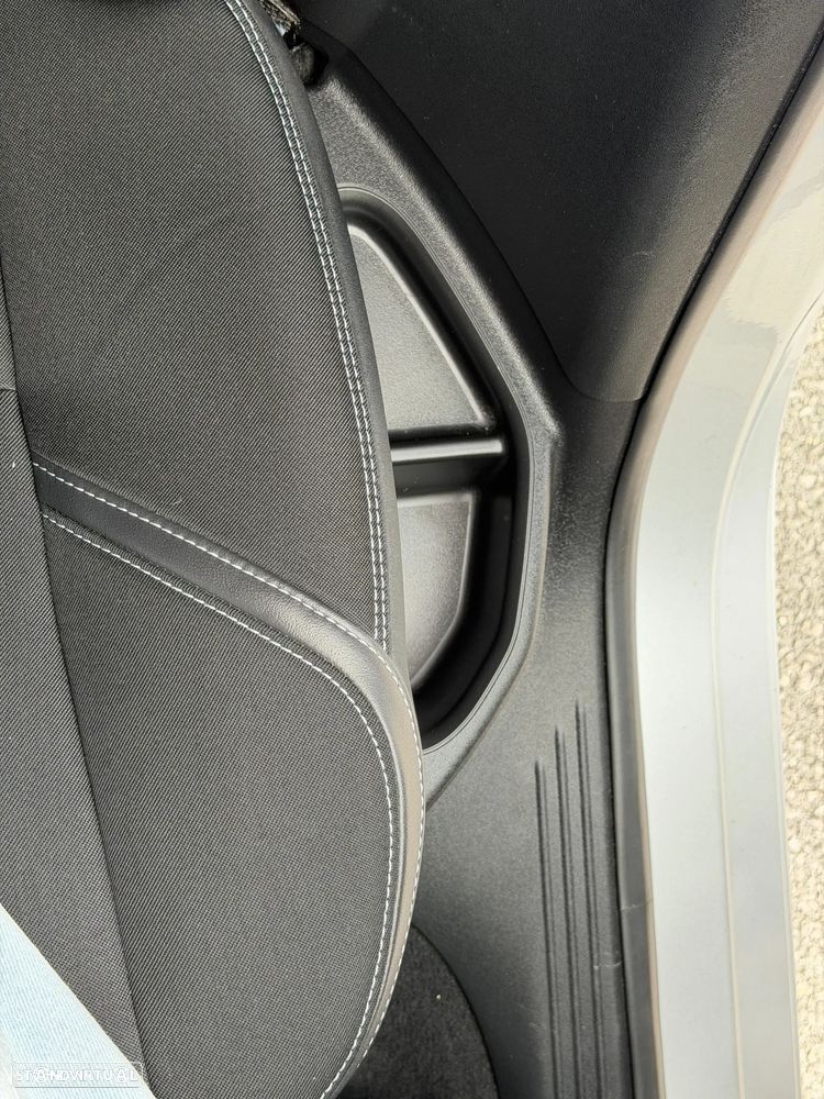 Volvo V40 1.6 D2 Momentum - 12