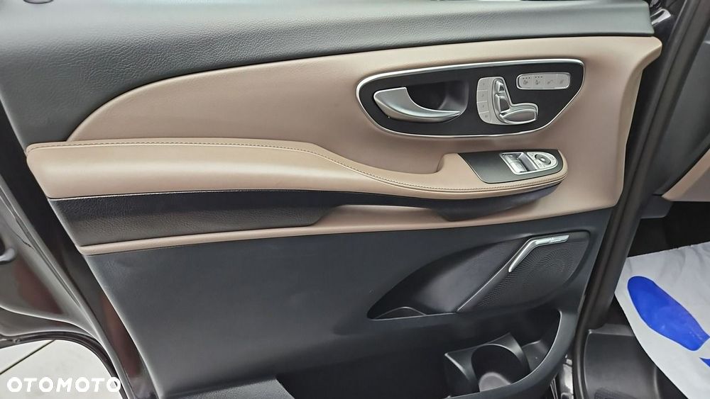 Mercedes-Benz Klasa V 300 d 4-Matic Exclusive 9G-Tronic (d³ugi) - 10