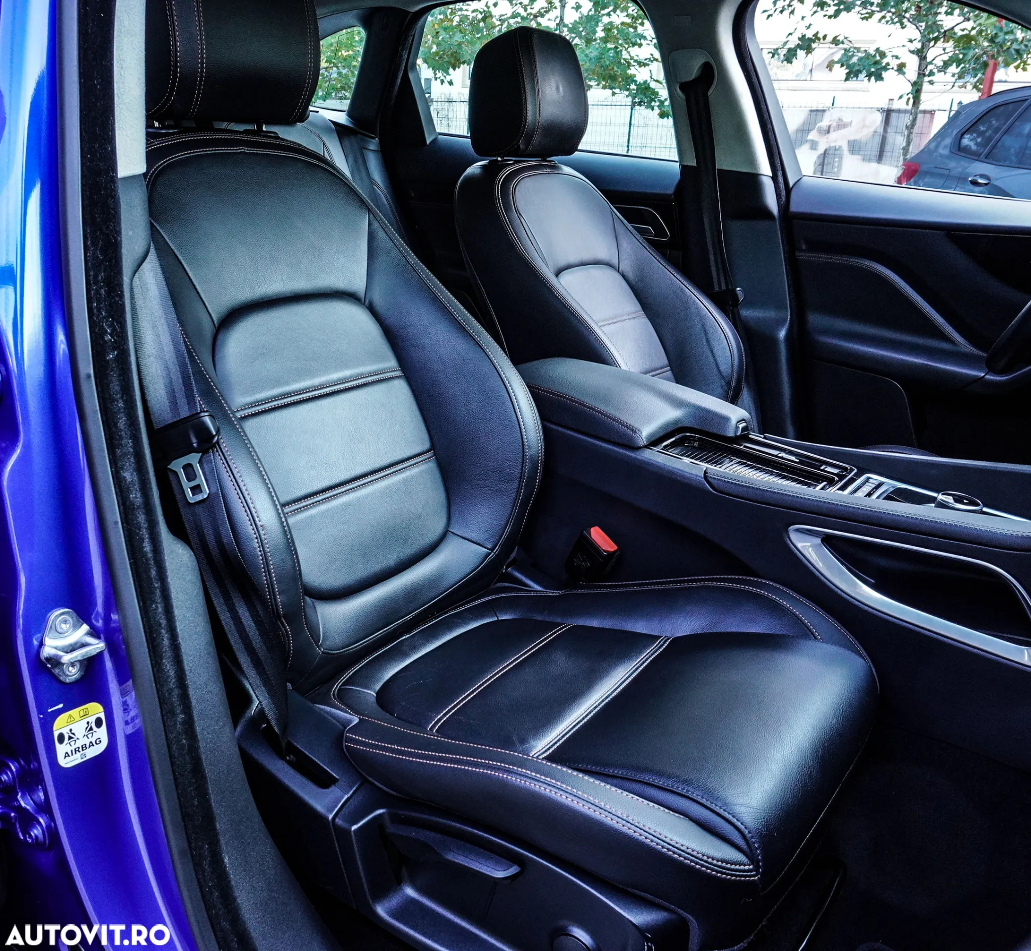 Jaguar F-Pace 25d AWD Pure - 15