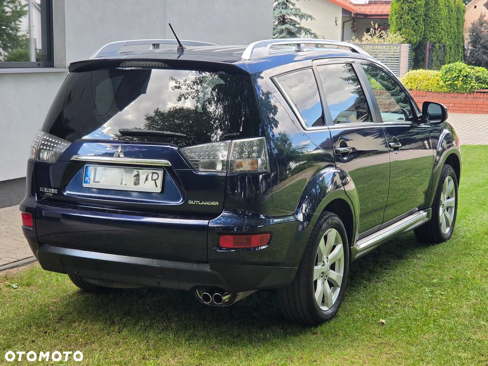 Mitsubishi Outlander 2.0 DI-D 4WD Intense - 4