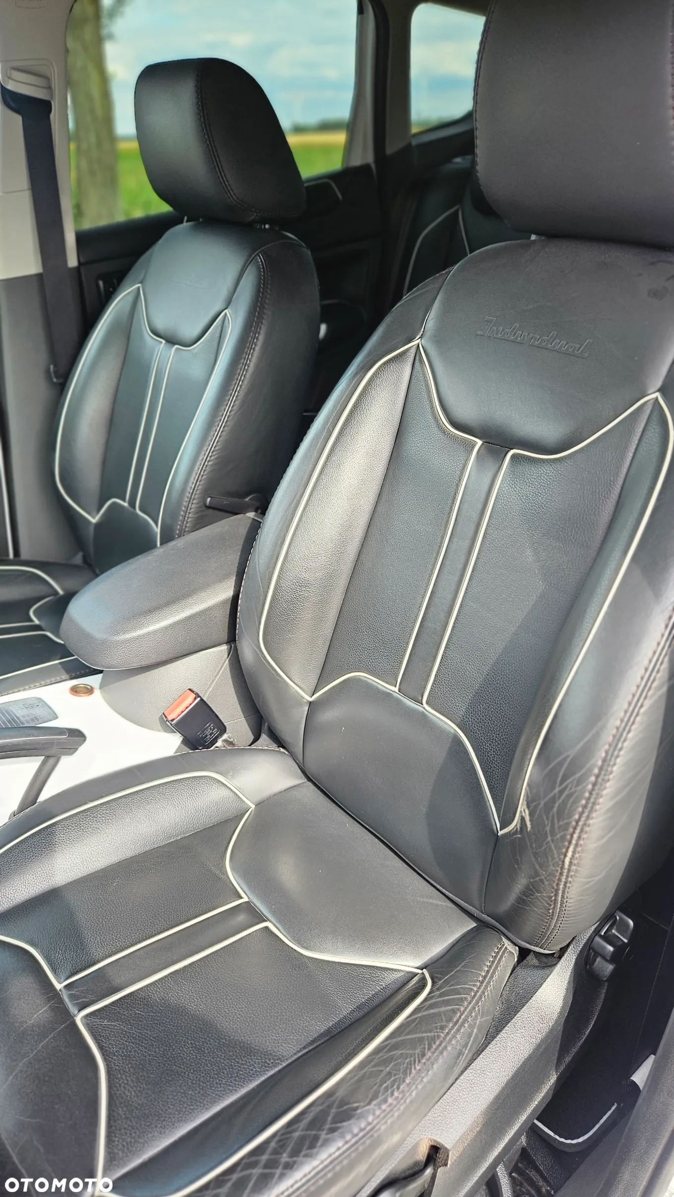 Ford Kuga 2.0 TDCi 4x4 Individual - 32