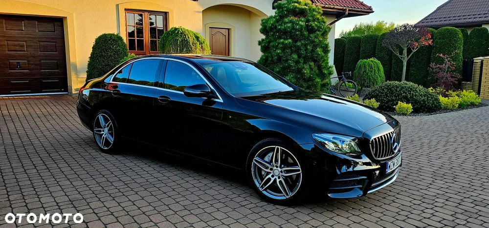 Mercedes-Benz Klasa E 220 d 9G-TRONIC - 22