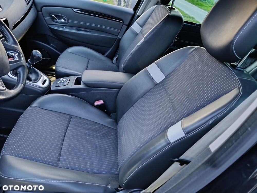 Renault Scenic - 24
