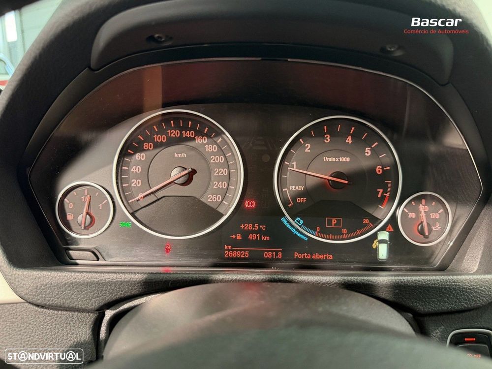 BMW 330 - 16