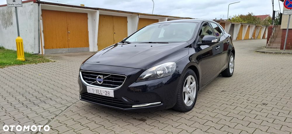 Volvo V40 D4 Drive-E R-Design Momentum - 1