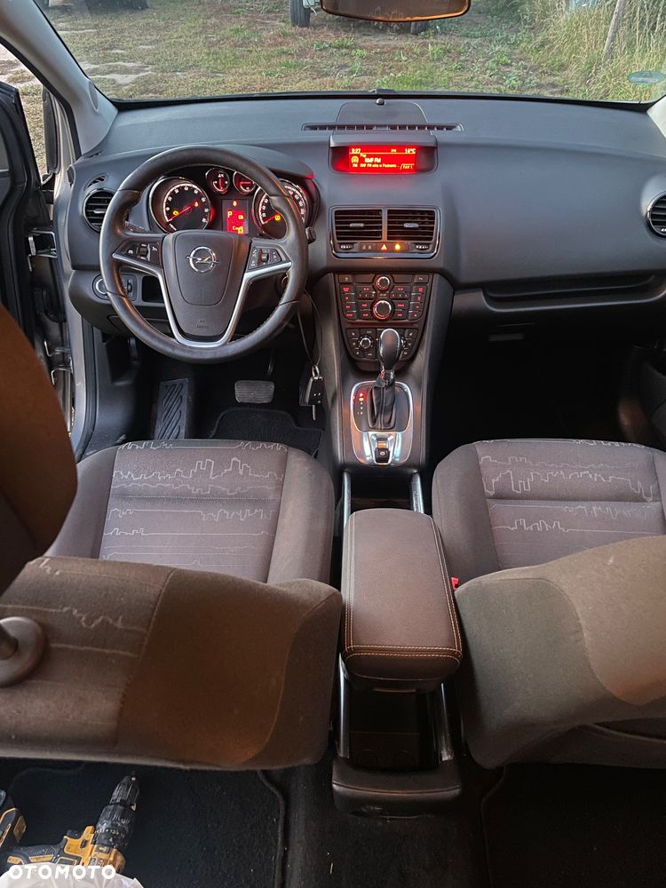 Opel Meriva - 10
