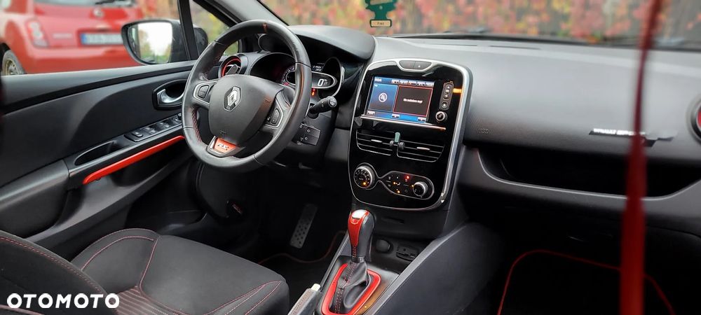 Renault Clio - 24