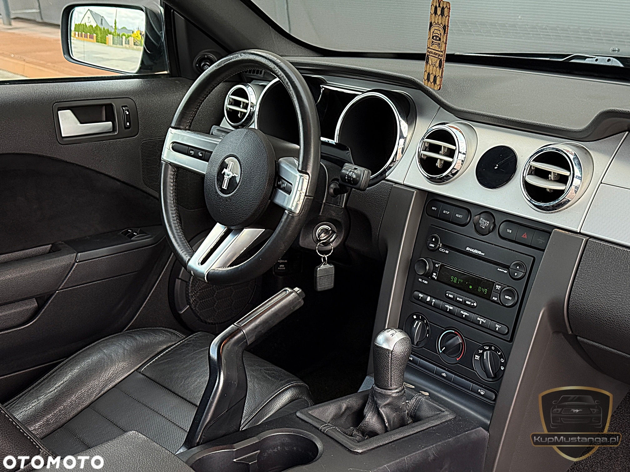 Ford Mustang - 11