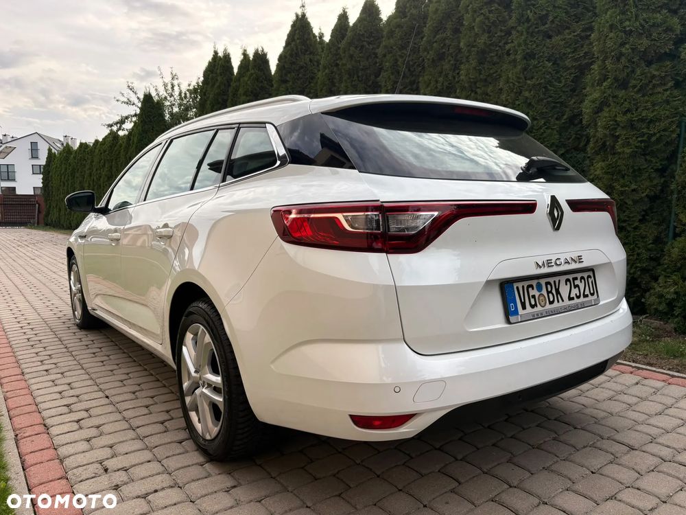 Renault Megane ENERGY TCe 130 EDC BUSINESS - 4