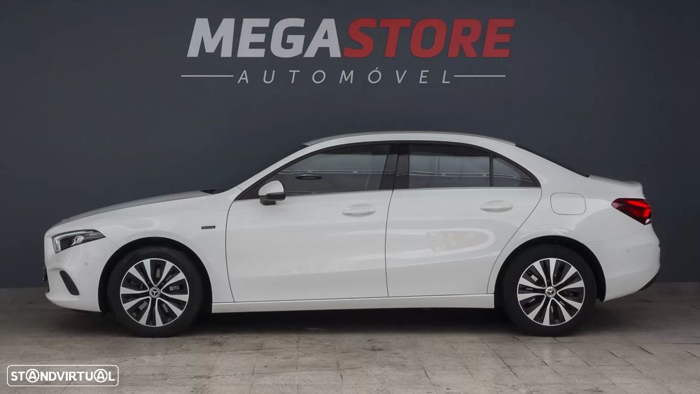 Mercedes-Benz A 250 Limousine - 4