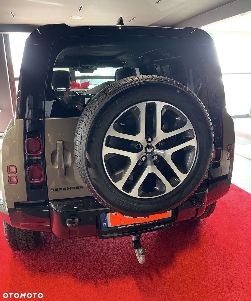 Land Rover Defender 3.0 D300 mHEV X-Dynamic HSE - 10