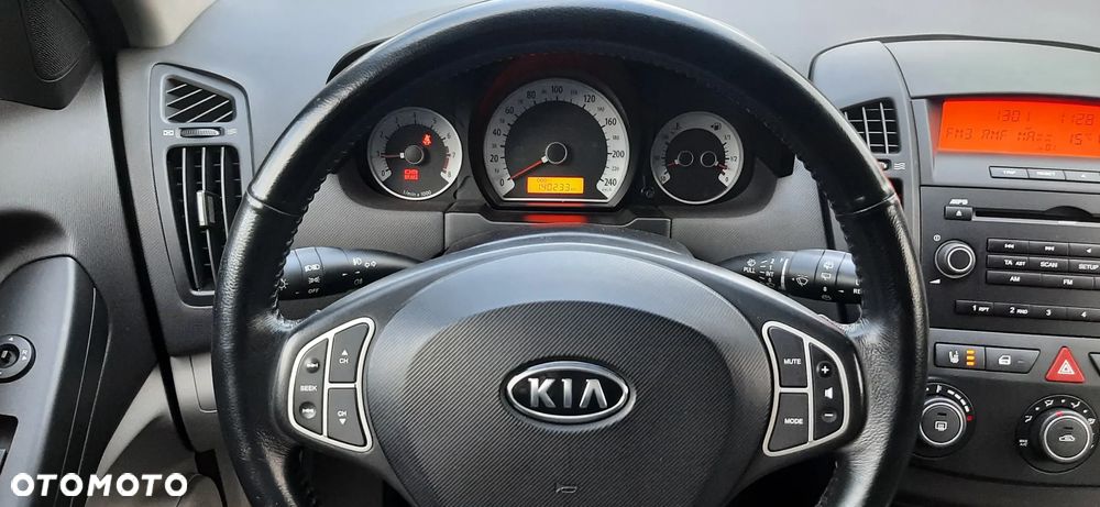 Kia Ceed - 23