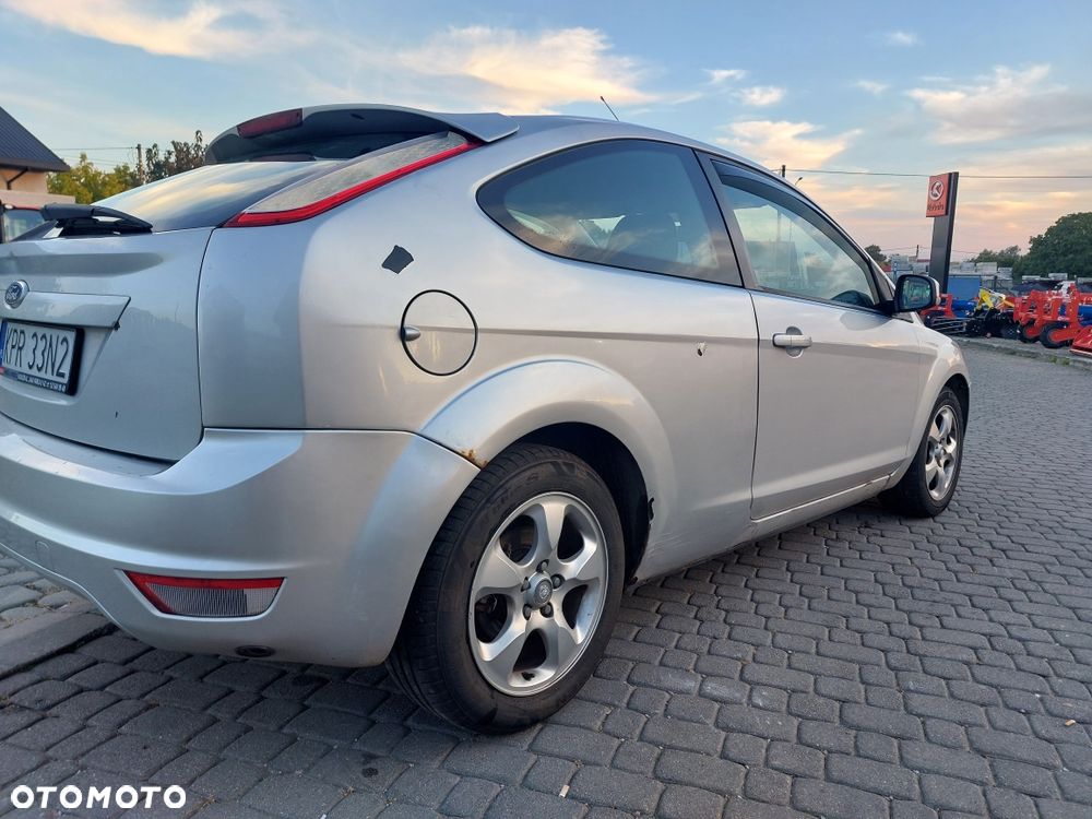 Ford Focus - 10
